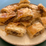 Büyülü Menü kıymalı börek